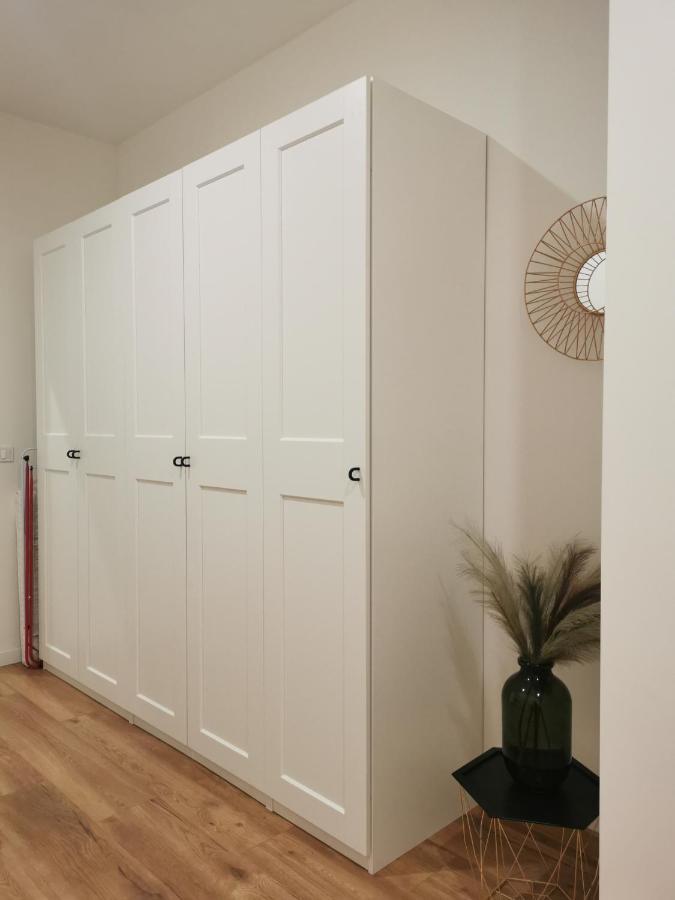 Atlas Apartment In The Historical Center Of Kosice With Free Private Parking ภายนอก รูปภาพ
